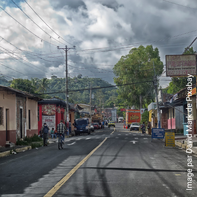 El Salvador - Image par David Mark de Pixabay